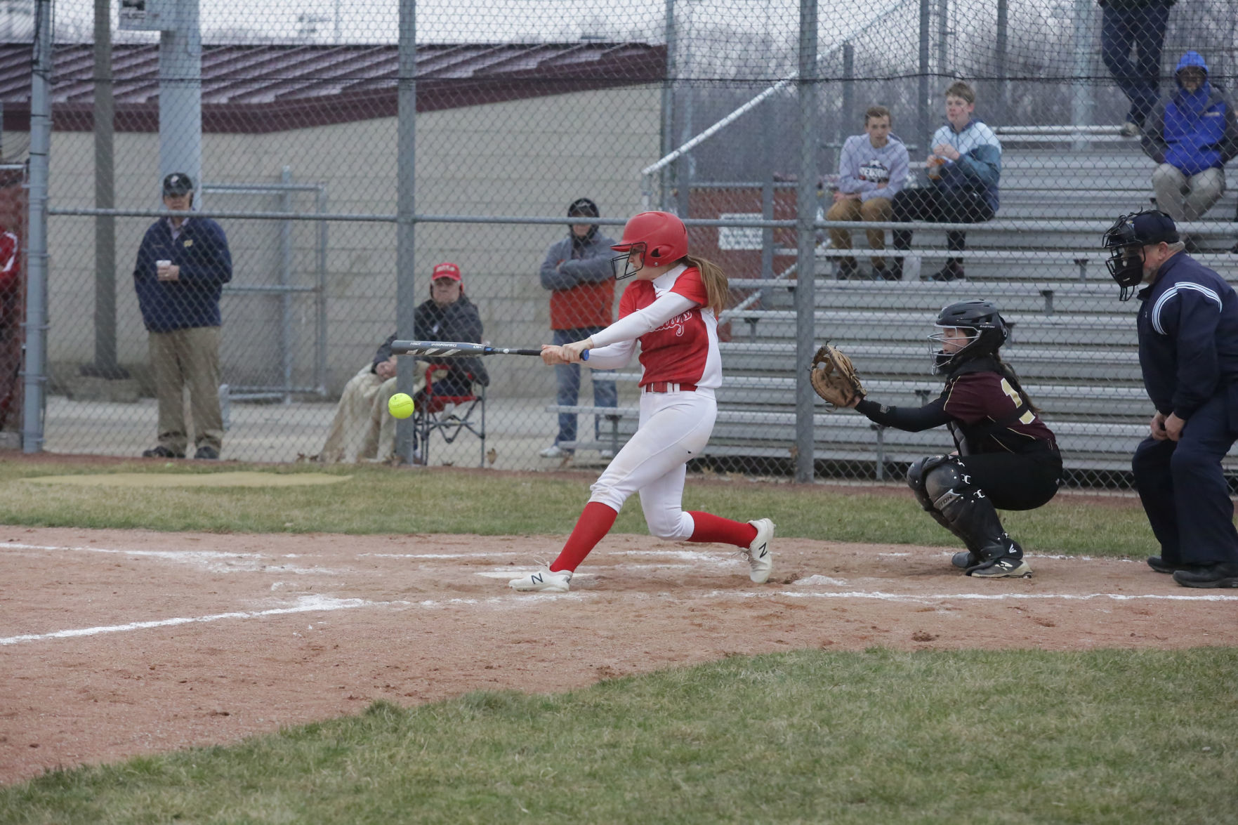 Gallery Bulldogs vs Trojans in softball
